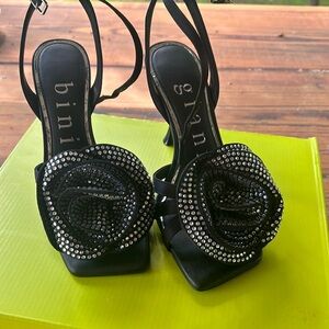 Gianni bini heels 7.5 black and rhinestone
